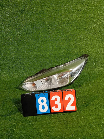 REFLEKTOR LEWY PRZÓD FORD FOCUS MK3 LIFT 15- NR.832