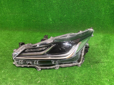 REFLEKTOR LEWY TOYOTA COROLLA E21 SEDAN FULL LED