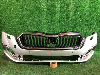 ZDERZAK PRZEDNI PRZÓD SKODA OCTAVIA IV NR.23