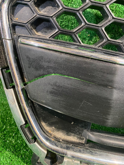 GRILL ATRAPA CHŁODNICY SUZUKI SWIFT MK8 LIFT 20-