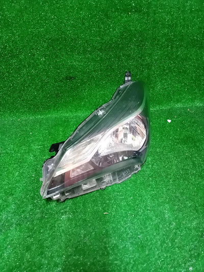 REFLEKTOR LEWY YARIS III LIFT 14-16 ZWYKŁA