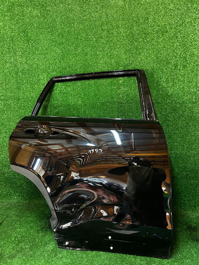 DRZWI TYŁ TYLNE PRAWE TOYOTA COROLLA CROSS
