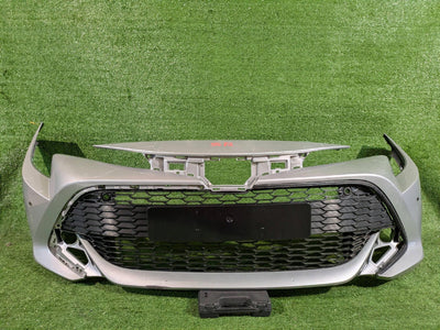 ZDERZAK PRZEDNI PRZÓD TOYOTA COROLLA E21 HB PDC KOMBI NR.5572