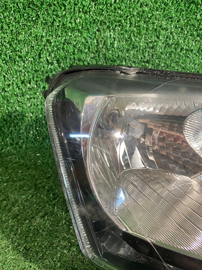 REFLEKTOR PRAWY SKODA RAPID LIFT