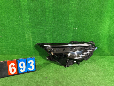 REFLEKTOR PRAWY NISSAN QASHQAI III J12 LIFT 24- NR:693