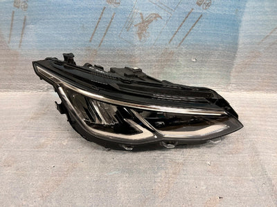 REFLEKTOR PRAWY VW GOLF VIII FULL LED Kompletny nr.00