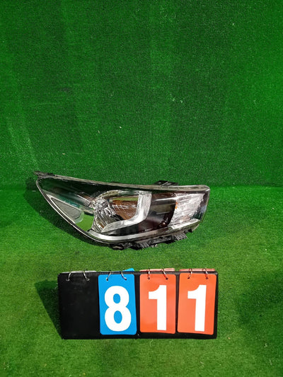 REFLEKTOR PRAWY PRZÓD KIA RIO IV 17- ZWYKŁA NR.811