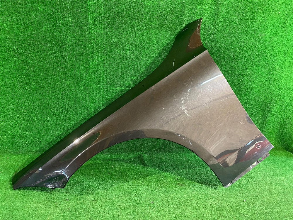 BŁOTNIK PRZEDNI LEWY PRZÓD MERCEDES CLE W236 NR.286