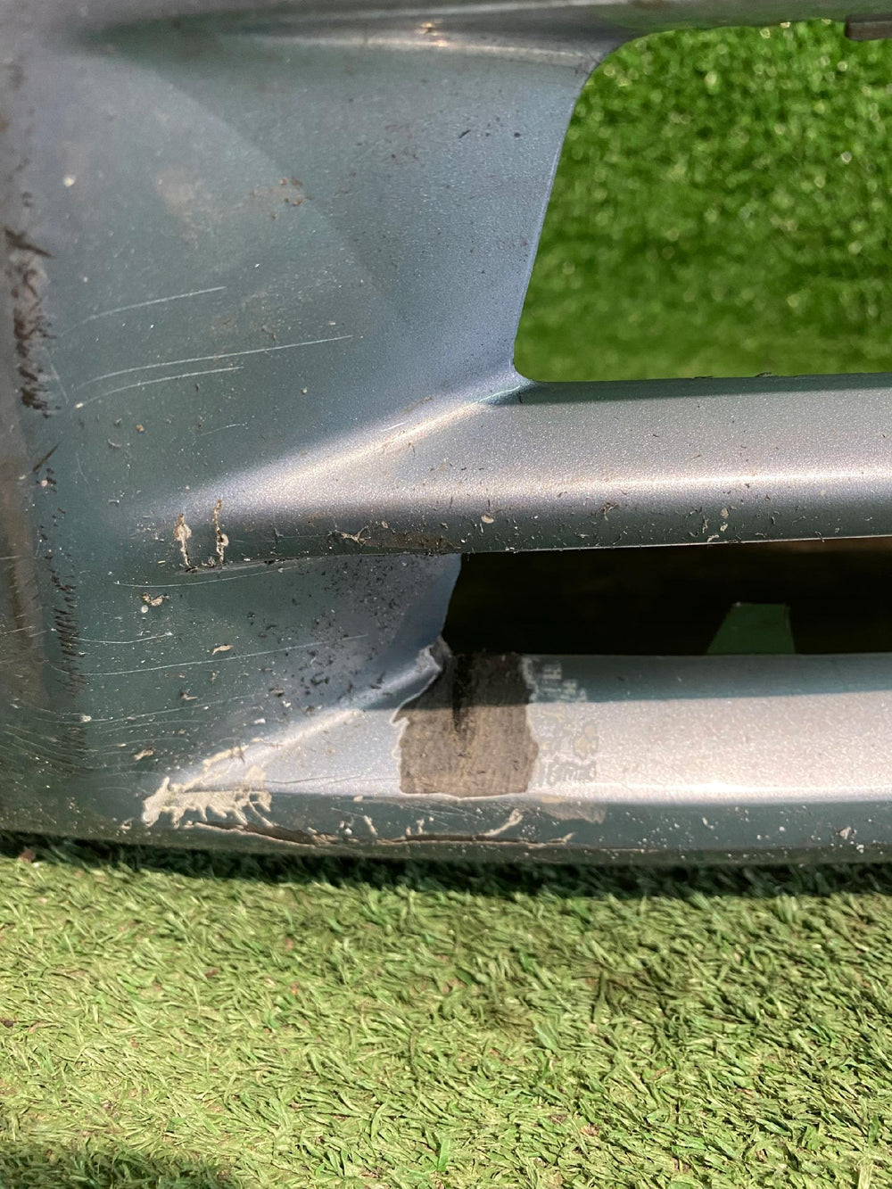 ZDERZAK PRZEDNI PRZÓD AUDI A4 B7 NR.2501