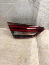 LAMPA LEWA LEWY TYŁ W KLAPĘ OPEL INSYGNIA B SEDAN nr.0
