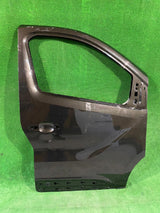 DRZWI PRZEDNIE PRAWE RENAULT TRAFIC III VIVARO B NR.67