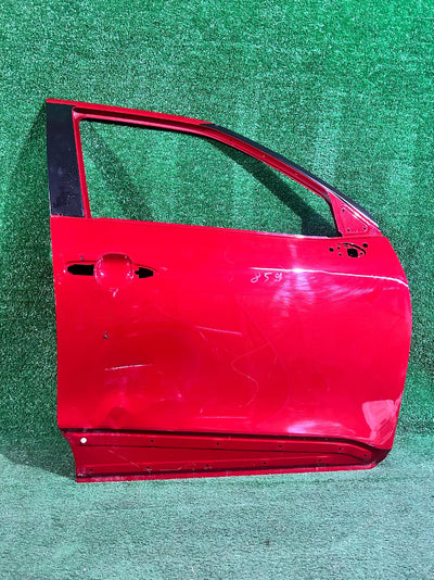 DRZWI PRZEDNIE PRAWE TOYOTA YARIS CROSS