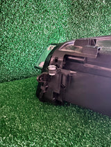 REFLEKTOR PRAWY VW TIGUAN II LIFT NR.36