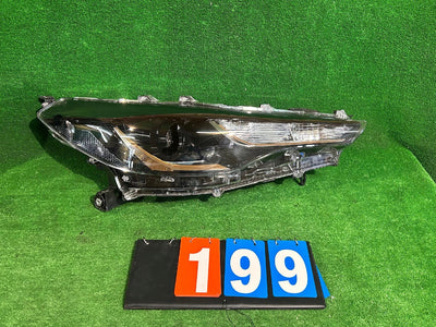 REFLEKTOR PRAWY TOYOTA COROLLA CROSS FULL LED nr:199