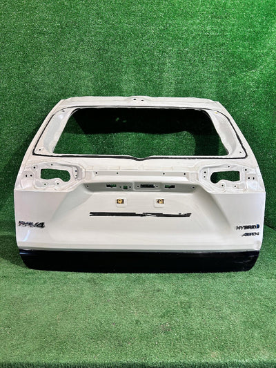 KLAPA TYŁ TYLNA TOYOTA RAV4 V