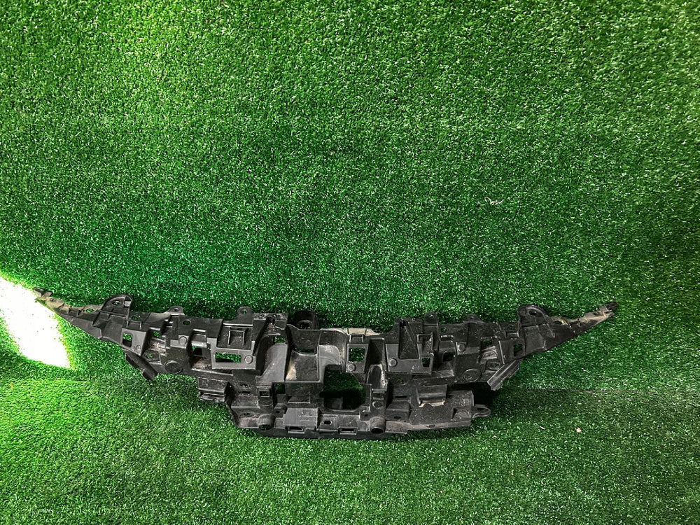 WZMOCNIENIE ATRAPA TOYOTA COROLLA E21 HB KOMBI