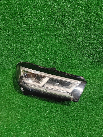 REFLEKTOR PRAWY AUDI Q5 80A FULL LED NR.065