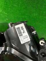 REFLEKTOR PRAWY TOYOTA AURIS II LIFT