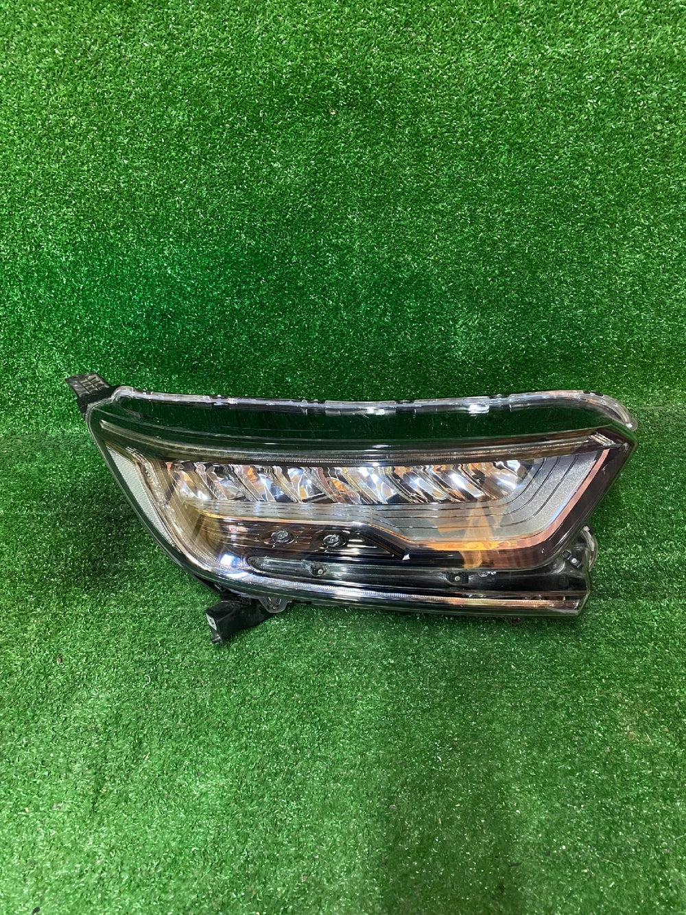 REFLEKTOR PRAWY HONDA CR-V V FULL LED