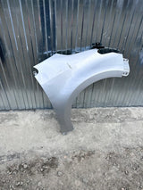 BŁOTNIK PRZEDNI PRAWY TOYOTA YARIS IV nr.0