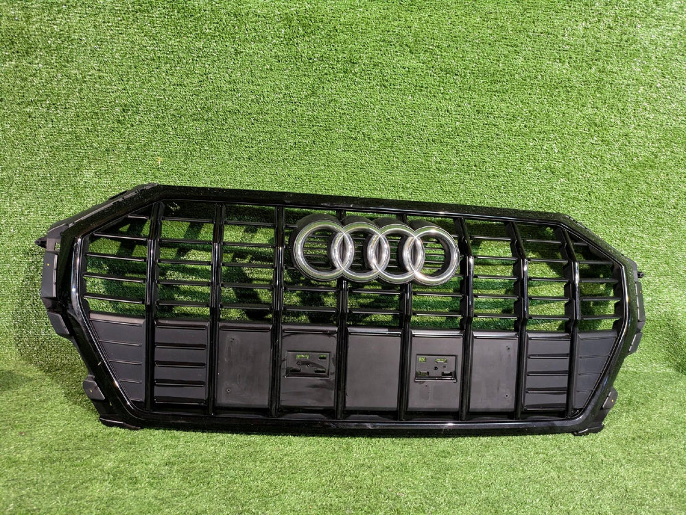 GRILL ATRAPA CHŁODNICY AUDI Q3 83A II S-LINE