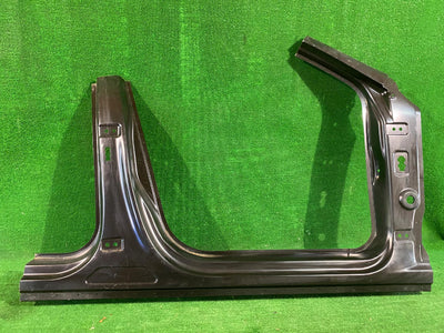 SŁUPEK PRÓG PRAWY CUPRA FORMENTOR