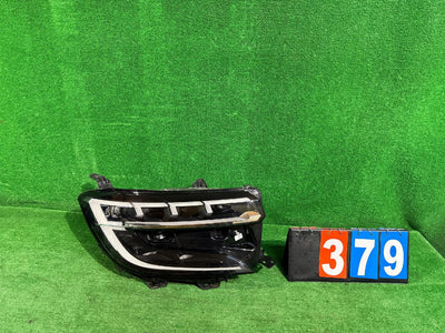 REFLEKTOR PRAWY RENAULT AUSTRAL FULL LED nr:379