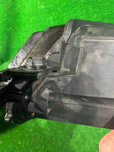 REFLEKTOR PRAWY SKODA KAROQ FULL LED nr:134