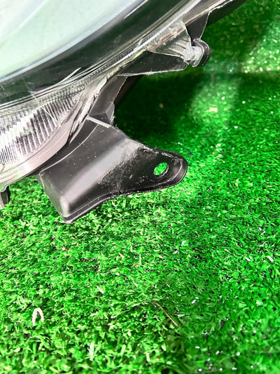 REFLEKTOR LEWY TOYOTA YARIS IV FULL LED