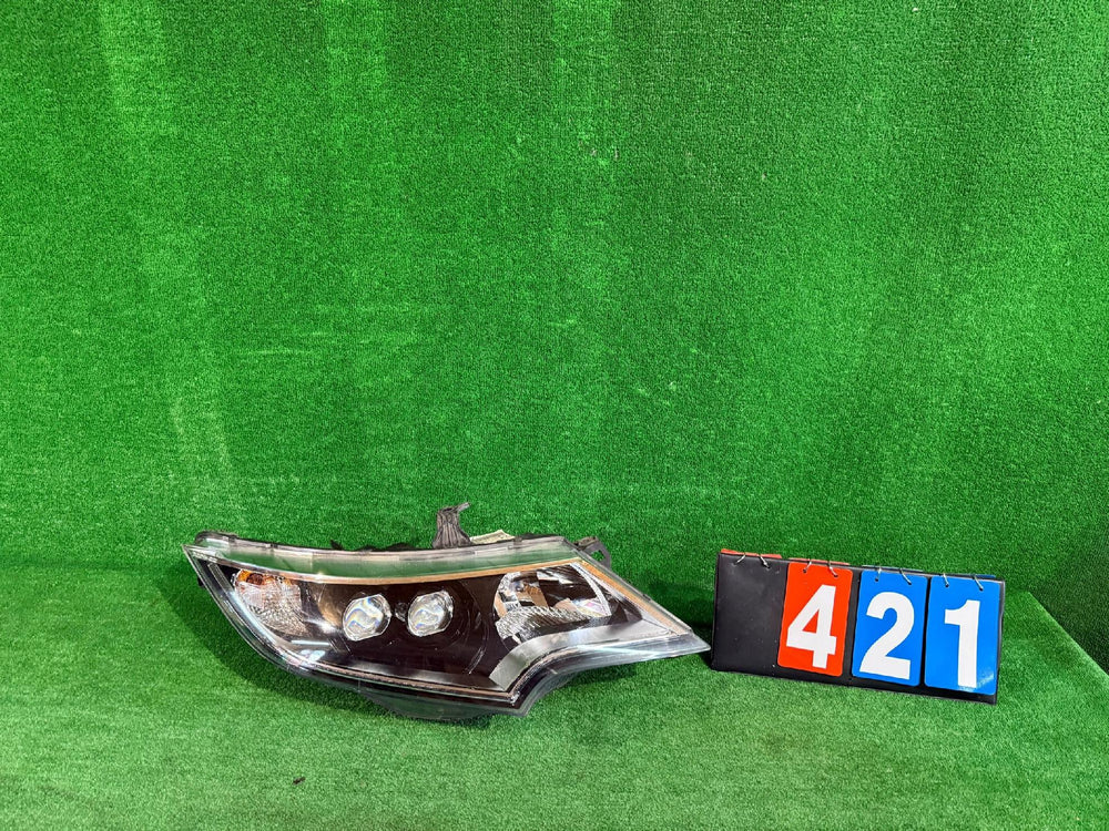 REFLEKTOR PRAWY HONDA CIVIC IX LIFT nr:421