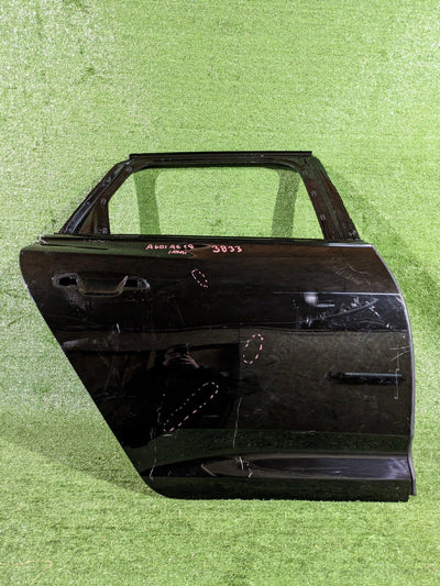 DRZWI TYLNE PRAWE PRAWY TYŁ AUDI A6 C8 KOMBI NR.3833