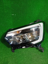 REFLEKTOR LEWY PRZÓD RENAULT MASTER IV 19-24 LED NR.472