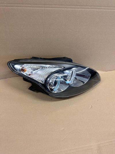 REFLEKTOR PRAWY HYUNDAI I30 LIFT 09-