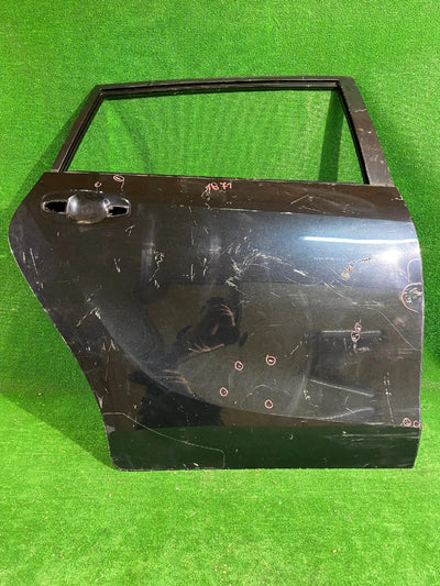 DRZWI TYLNE PRAWE TOYOTA VERSO 09- NR.1871
