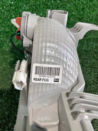 LAMPA TYŁ TYLNA PRAWA HYUNDAI I30 III HB