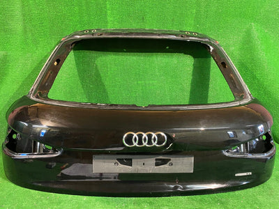 KLAPA TYLNA TYŁ BAGAŻNIKA AUDI Q3 8U