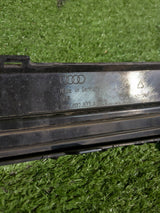 KRATKA ZDERZAKA TYLNEGO LISTWA AUDI Q4 E-TRON