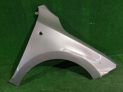 BŁOTNIK PRZEDNI PRAWY SKODA RAPID SEAT TOLEDO IV 12- NR.123