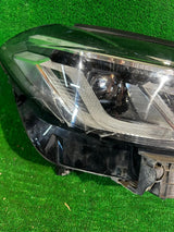 REFLEKTOR PRAWY BMW 6 G32 LIFT
