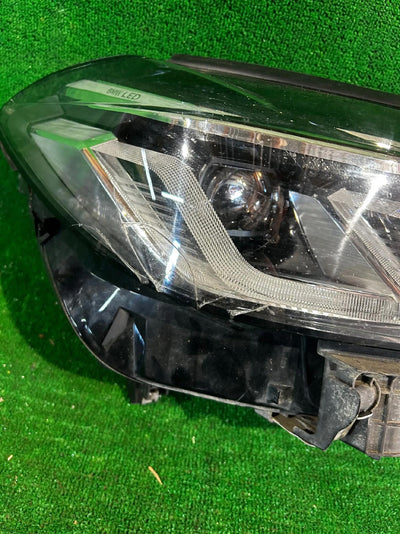 REFLEKTOR PRAWY BMW 6 G32 LIFT