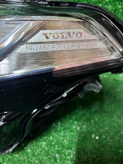 REFLEKTOR LEWY VOLVO XC90 II LIFT