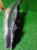 REFLEKTOR PRAWY TOYOTA YARIS III LIFT 14-16