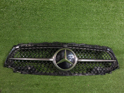 GRILL ATRAPA CHŁODNICY MERCEDES CLA W118 LIFT NOWY NR.01