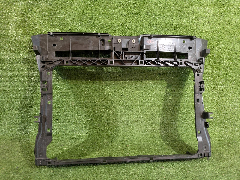 PAS PRZEDNI PRZÓD SKODA KAROQ 17- NR.452
