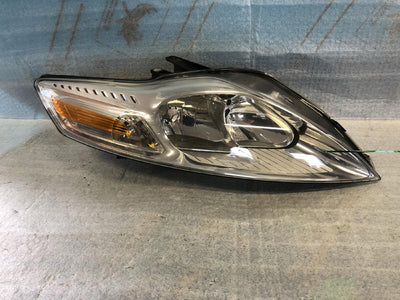 REFLEKTOR PRAWY LAMPA PRAWA FORD MONDEO MK4 nr.00