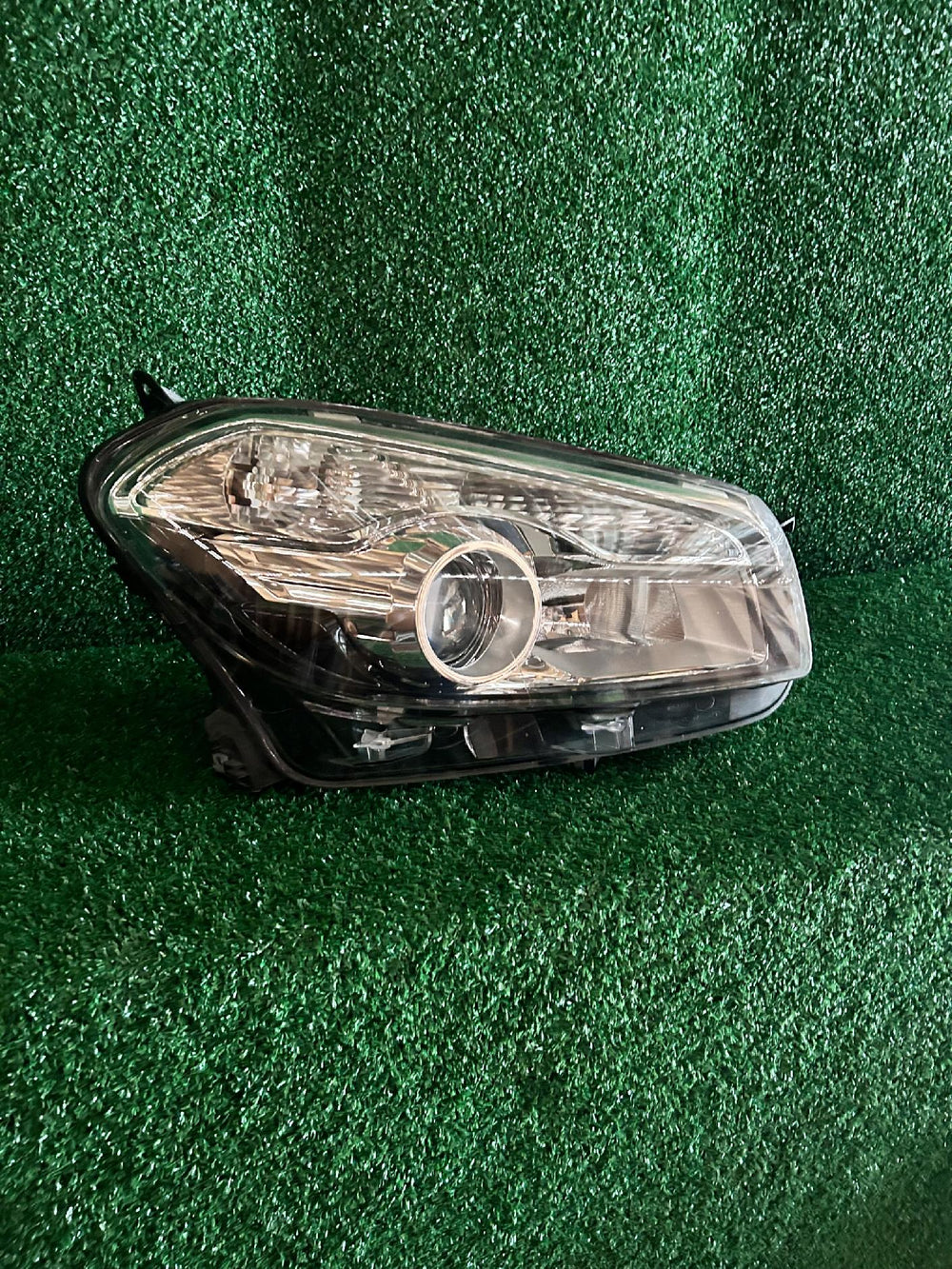 REFLEKTOR PRAWY NISSAN QASHQAI J10 LIFT NR.38