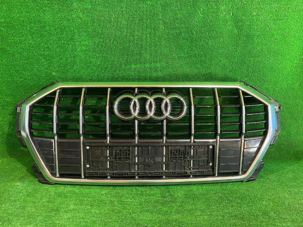 GRILL ATRAPA CHŁODNICY AUDI Q3 83A II