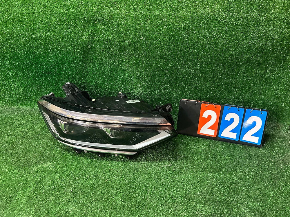 REFLEKTOR PRAWY VW PASSAT B8 LIFT IQ LIGHT 19-23 nr:222