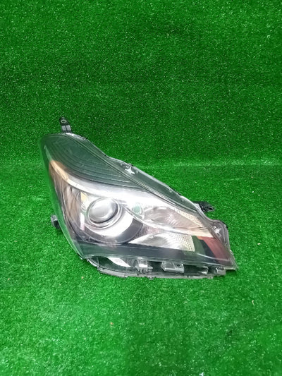 REFLEKTOR PRAWY TOYOTA YARIS III LIFT 14-16