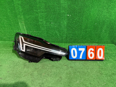 REFLEKTOR PRAWY VOLVO XC90 II LIFT 2024- NR.760